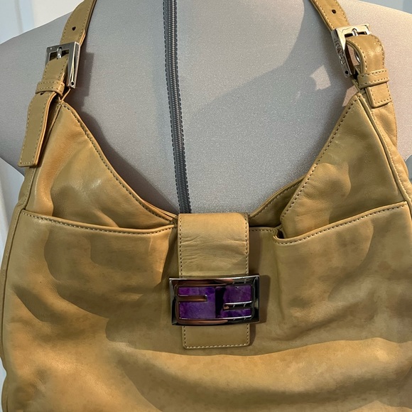 π₯ Vintage Fendi leather purse π₯ - Picture 9 of 16